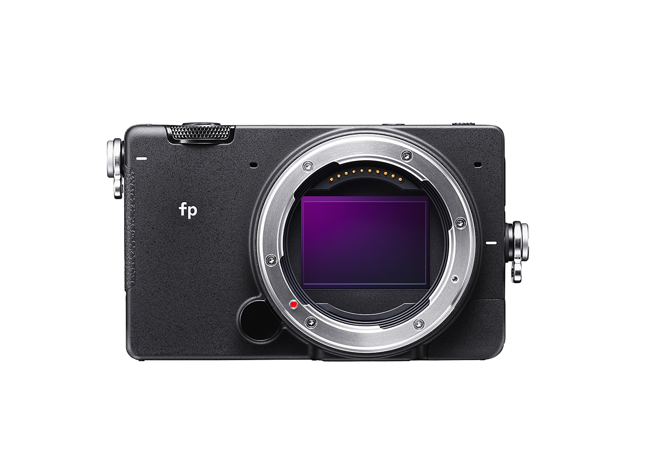 fp - Mirrorless Camera